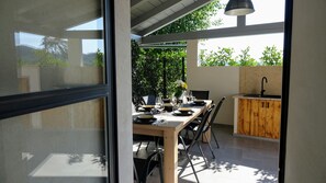 Outdoor dining - Villa Pepa (Pazin)