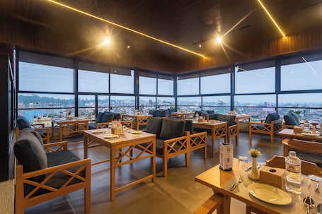Restaurant. Hotel Crystal Pashupati, Near Airport & Pashupatinath