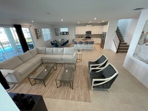 TV, offices - Orlando Adventure Awaits Ideal for 16 (Kissimmee)