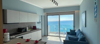 Charaki Escape Chic Seafront Studio