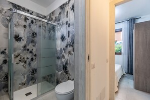 Regadera y bidet 
