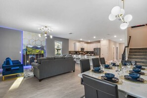 Interior - Close to Disney! Pool/Spa/Game & Movie room! (Kissimmee)