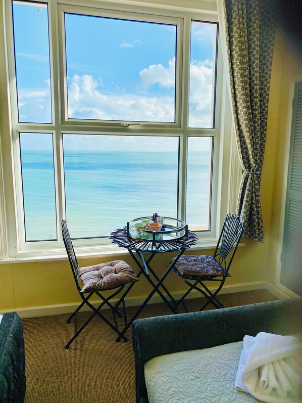 Penthouse Side Sea View Suite 501 | Tabla de planchar con plancha, wifi gratis y ropa de cama 