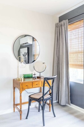 Interior - 2nd Floor Loft Across from Ice Plant | The Otis (La Grange)