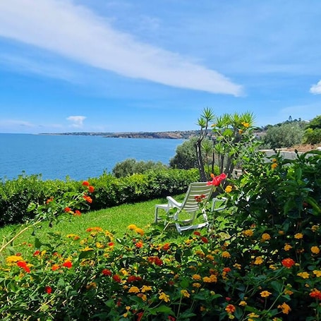Casa, para fumantes | 5 quartos. Villa Daniela con Piscina Privata e Discesa a Mare tra Catania e Siracusa