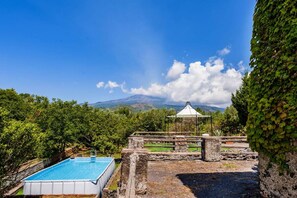 House - Villa Bonaccorso - La Dimora Immersa Nella Natura ai Piedi Dell Etna (Viagrande)