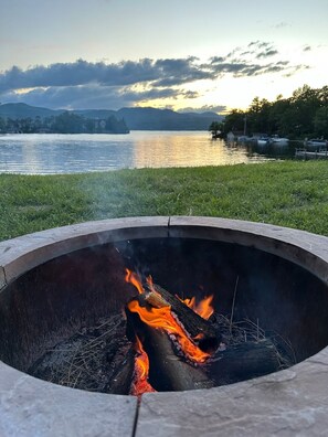 Pool - Lake George Waterfront Paradise Dock Slip (Putnam Station)