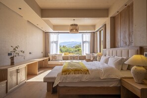 Bureau, espace de travail pour ordinateur portable, rideaux occultants