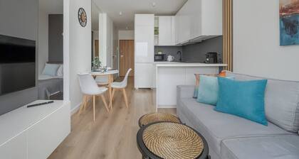 Cozy Apartment | Balcony | Workspace