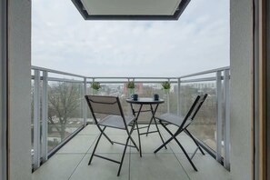 Outdoor dining - Cozy Apartment | Balcony | Workspace (Wroclaw)
