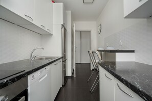 Apartment, 1 Schlafzimmer, Balkon | Eigene Küche | Mikrowelle, Geschirrspüler, Wasserkocher, Kochgeschirr/Geschirr/Besteck