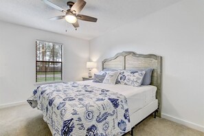 5 bedrooms, desk, iron/ironing board, free WiFi