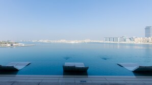 Unclassified image, 3 of 35, button - 3BD Haven with Sweeping Water Views (Dubai)