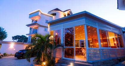 Grik Hotel - Entebbe