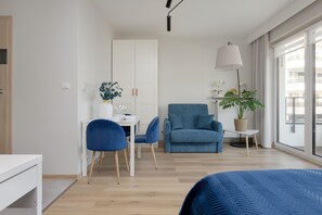 Living room - Komputerowa Studio Warsaw by Renters (Warsaw)
