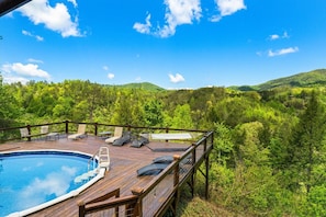 Pool - Tequila Moon: Dive Into Paradise (Sevierville)