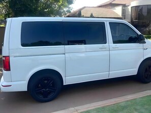 المنطقة المحيطة بالمنشأة