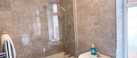 Apartment | Badezimmer