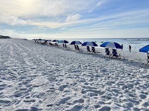 On the beach, sun-loungers, beach towels - Island Princess 417 - 3 BD 3 BA w/beach service (Okaloosa Island)