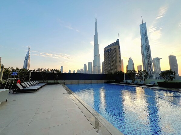 Apartment | 2 bedrooms - Downtown Escape Lush 2BR w Burj Khalifa View (Dubai)