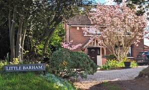 Exterior - Little Barham B&B (Braintree)