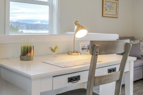 Port Orchard Guest House - Walk to Bay Street!