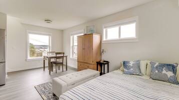 Apartment (0 Bedroom) | Interior