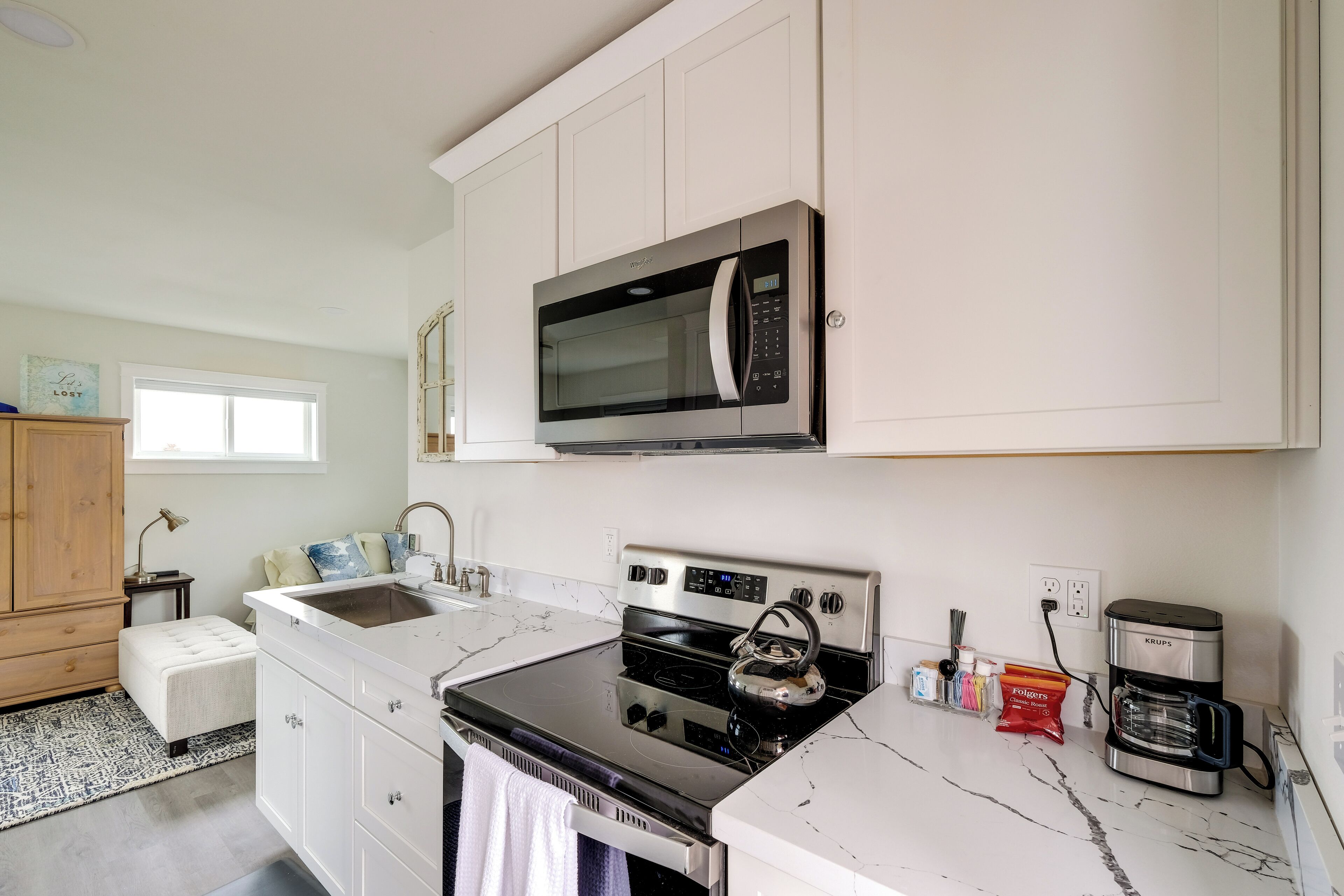 Apartment (0 Bedroom) | Interior