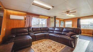 House (2 Bedrooms) | Front of property