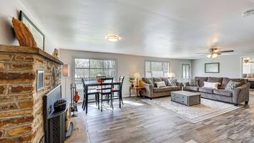 House (2 Bedrooms) | Interior