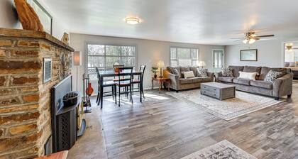 New Blaine Getaway - Walk to Lake Dardanelle!