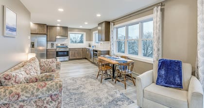 Newly Renovated Maine Retreat: Deck w/ Ocean View!