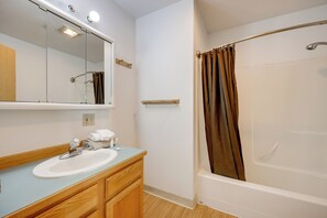 Apartment (2 Bedrooms) | Interior - Malta Vacation Rental ~ 2 Mi to Town! (Malta)