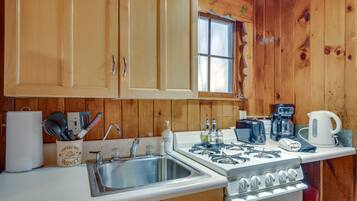 Lò vi sóng, lò nướng, bếp nấu, dụng cụ nấu nướng/bát dĩa/dao nĩa