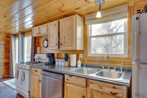 House (3 Bedrooms) | Private kitchen - Cozy Laconia Cabin, Close to Winnipesaukee Pier! (Laconia)