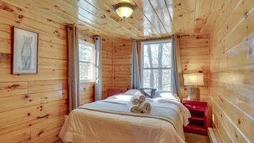 Nhà (3 Bedrooms) | 3 phòng ngủ, bộ trải giường