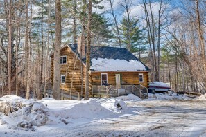 Exterior - Cozy Laconia Cabin, Close to Winnipesaukee Pier! (Laconia)