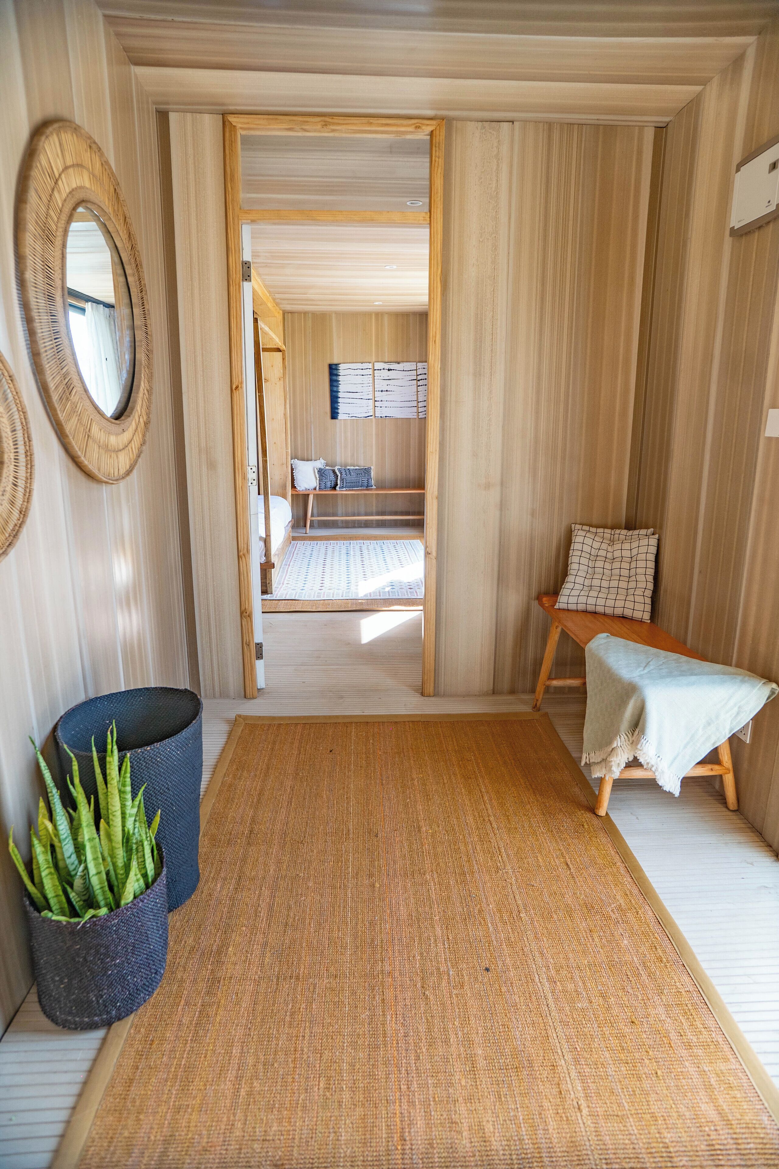 高級寢具、羽絨 被、記憶床墊、客房內保險箱