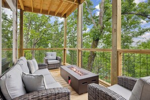 Cabin, 3 phòng ngủ | Ban công