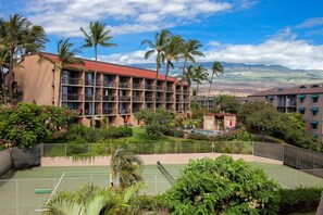 Condo, 2 Bedrooms | Sport court
