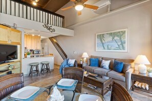 Appart'hôtel, 2 chambres | Coin séjour