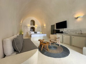 Bed sheets - Dagaz Suites (Santorini)