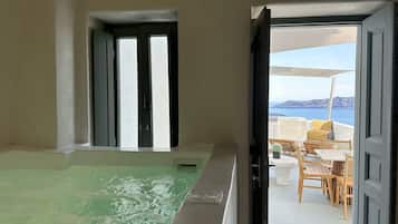 Premium Suite (Caldera view, Indoor/Outdoor Hot Tub) | Balcony view