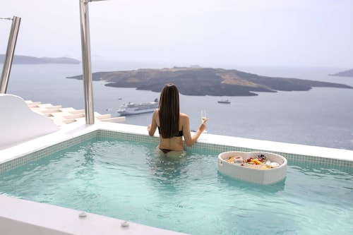 Dagaz Suites
