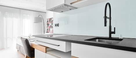 冰箱、微波炉、炉灶、茶具/咖啡用具