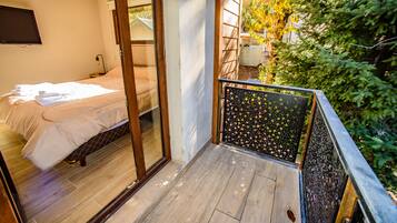 2 habitaciones, cuna de viaje, wifi gratis y ropa de cama