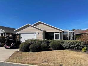 Unclassified image, 5 of 30, button