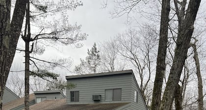 Spacious 4-bedroom condo with AC and WiFi in Litchfield County