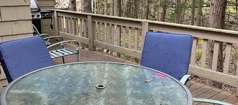 Spacious 4-bedroom condo with AC and WiFi in Litchfield County