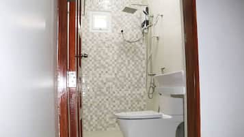 Handtücher, Seife, Toilettenpapier